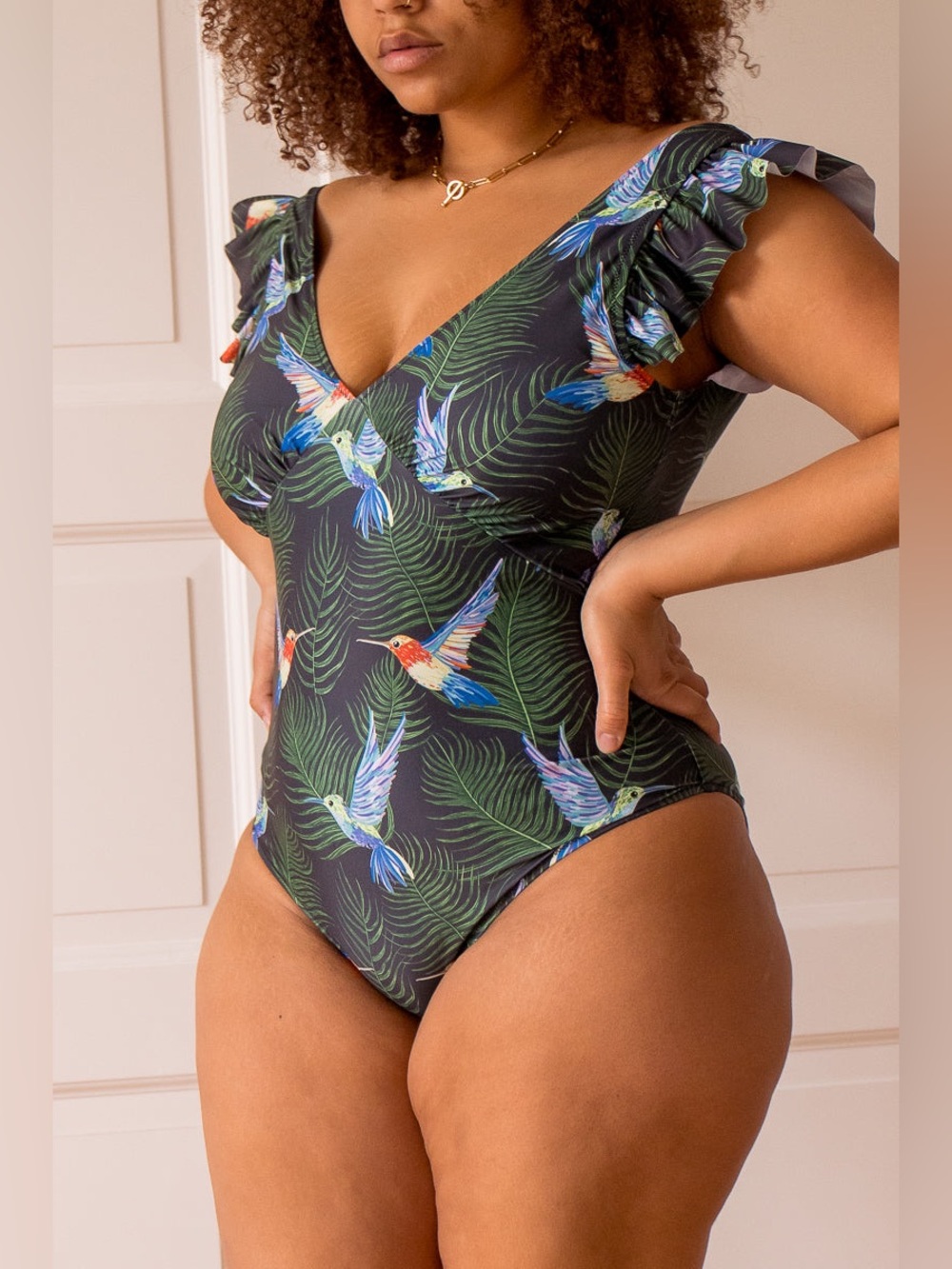 Averie. Kit Plunge One Piece. Green Hummingbird. Size XXL.